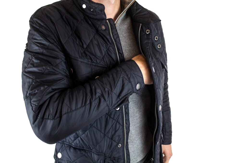 男性向けジャケットの着こなしコツとは？