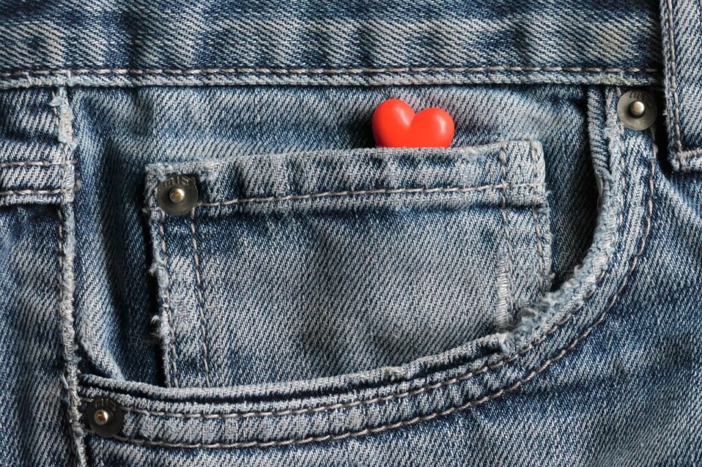 男性の恋愛に関する悩みを解決する方法は？
