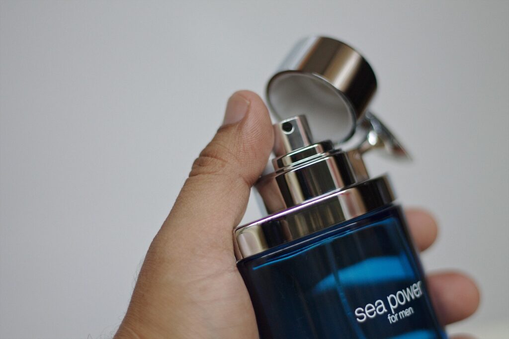 男性が香水を効果的に使うためのつけ方は？